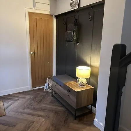 Cottage/Boutique Style - Free Parking & Wi-Fi Kingston upon Hull Exterior photo