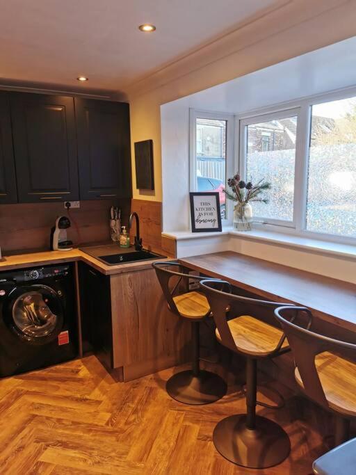 Cottage/boutique Style - Free Parking & Wi-fi Holiday home Kingston upon Hull